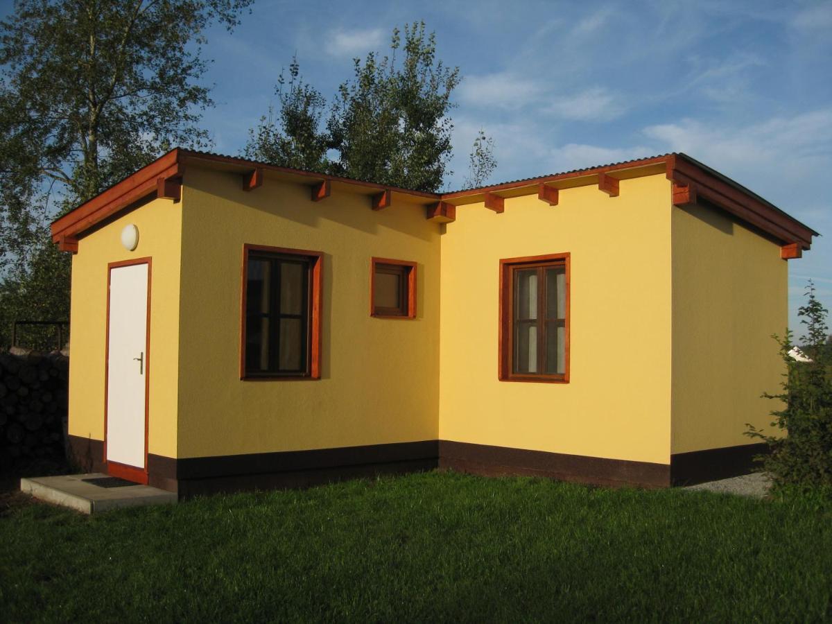 Apartmany Vcelka Hranice u Novych Hradu Exterior photo