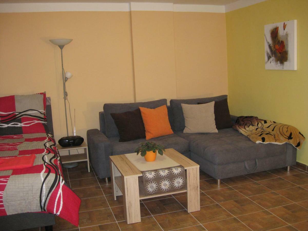 Apartmany Vcelka Hranice u Novych Hradu Exterior photo